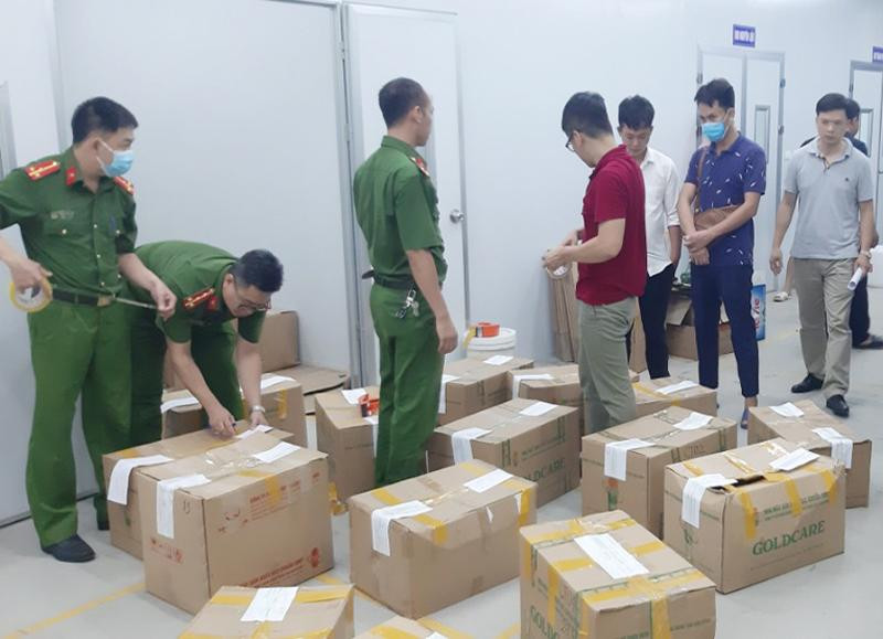 Cơ quan Công an kiểm đếm, niem phong tang vật vụ án