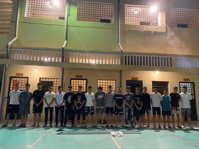 Công an huyện Đông Anh đã khống chế nhóm thanh niên gây rối trật tự công cộng Công an huyện Đông Anh đã khống chế nhóm thanh niên gây rối trật tự công cộng