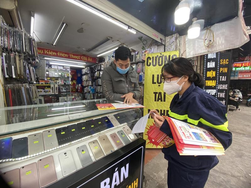 Lực lượng Cảnh sát PCCC và CNCH - CAQ Thanh Xuân đa dạng các biện pháp tuyên truyền, nâng cao ý thức người dân trong công tác an toàn PCCC