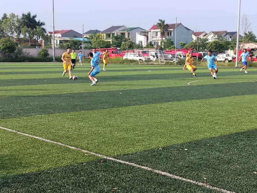 Hai đơn vị giao lưu bóng đá, gắn kết tình đồng chí, đồng đội