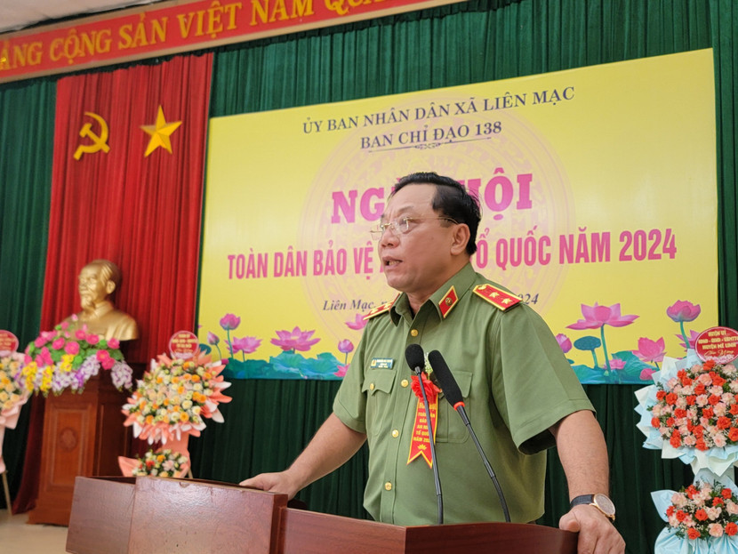 Trung tướng Nguyễn Hải Trung, Ủy viên Ban thường vụ Thành ủy, Bí thư Đảng ủy, Giám đốc Công an thành phố Hà Nội, Phó trưởng Ban Thường trực, Ban chỉ đạo 138 thành phố phát biểu chỉ đạo tại Ngày hội toàn dân bảo vệ an ninh Tổ quốc năm 2024 xã Liên Mạc, huyện Mê Linh Trung tướng Nguyễn Hải Trung, Ủy viên Ban thường vụ Thành ủy, Bí thư Đảng ủy, Giám đốc Công an thành phố Hà Nội, Phó trưởng Ban Thường trực, Ban chỉ đạo 138 thành phố phát biểu chỉ đạo tại Ngày hội toàn dân bảo vệ an ninh Tổ quốc năm 2024 xã Liên Mạc, huyện Mê Linh