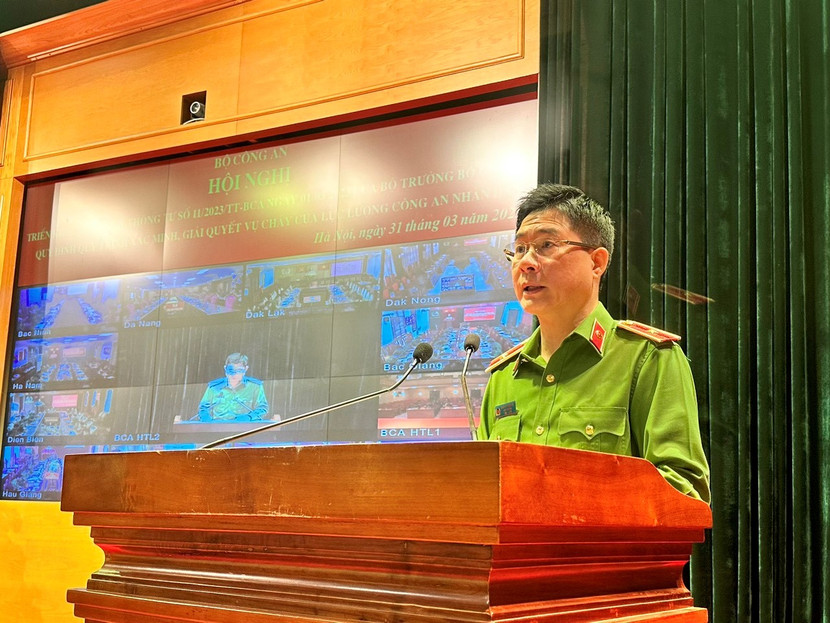 Thiếu tướng Nguyễn Tuấn Anh, Cục trưởng Cục Cảnh sát PCCC và CNCH phát biểu, quán triệt sự cần thiết và một số nội dung mới của Thông tư