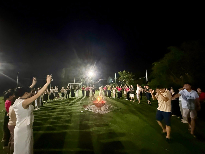 Chương trình hoạt động tôn vinh nữ CBNV Công ty TNHH một thành viên Tháng 8 được tổ chức sôi nổi tại khu nghỉ dưỡng Furano Garden-Hoà Bình Chương trình hoạt động tôn vinh nữ CBNV Công ty TNHH một thành viên Tháng 8 được tổ chức sôi nổi tại khu nghỉ dưỡng Furano Garden-Hoà Bình