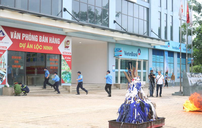 Kịch bản giả định cháy xuất phát từ tầng hầm của khu chung cư Kịch bản giả định cháy xuất phát từ tầng hầm của khu chung cư