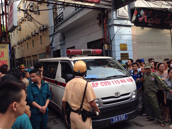 Nạn nhân cuối cùng đã được đưa ra khỏi hiện trường xảy cháy ảnh 11