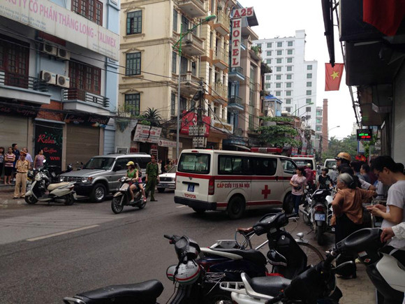 Nạn nhân cuối cùng đã được đưa ra khỏi hiện trường xảy cháy ảnh 7