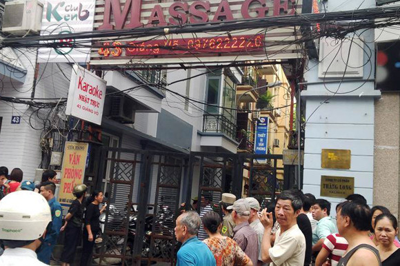 Nạn nhân cuối cùng đã được đưa ra khỏi hiện trường xảy cháy ảnh 8