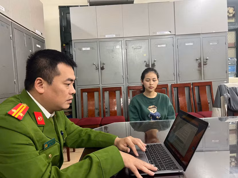 Cơ quan CSĐT lấy lời khai đối tượng liên quan