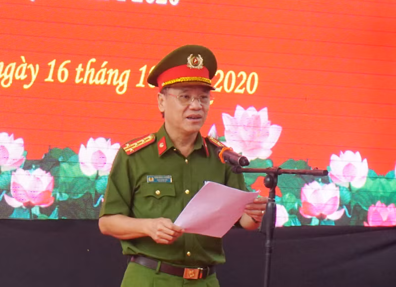 Đại tá Trần Ngọc Dương, Phó Giám đốc CATP phát biểu tại lễ diễn tập