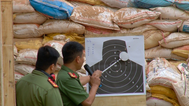 Giải thi bắn súng Báo An ninh Thủ đô vừa để cao khả năng và sử dụng thành thạo các loại vũ khí quân dụng được trang bị, đồng thời thông qua giải để kiểm tra, đánh giá kết quả công tác huấn luyện bắn súng quân dụng, phục vụ công tác, chiến đấu