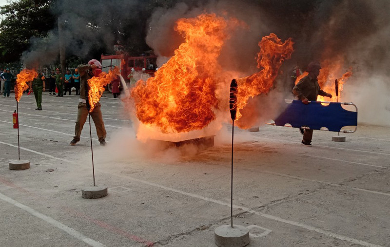 Đây là phần thi đòi hỏi kinh nghiệm để xử lý chính xác đúng tâm lửa mới dập tắt được nhanh