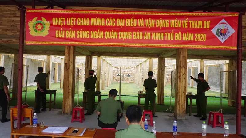 Giải Bắn súng ngắn quân dụng Báo An ninh Thủ đô là giải truyền thống hàng năm của Công an thành phố Hà Nội tổ chức để rèn luyện, nâng cao khả năng và sử dụng thành thạo các loại vũ khí quân dụng được trang bị