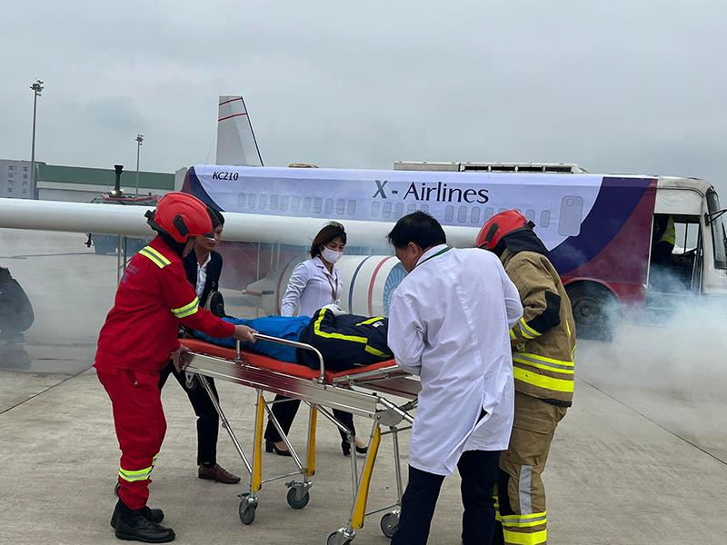 Lực lượng y tế phối hợp xử lý cứu nạn và khắc phục sự cố giả định