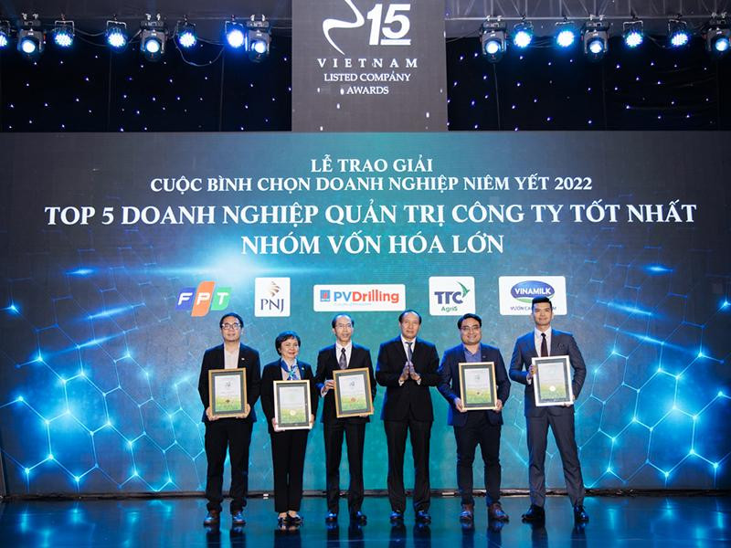 FPT được “ghi danh” trong suốt 5 năm ra đời giải thưởng Quản trị công ty trong khuôn khổ Cuộc bình chọn Doanh nghiệp niêm yết FPT được “ghi danh” trong suốt 5 năm ra đời giải thưởng Quản trị công ty trong khuôn khổ Cuộc bình chọn Doanh nghiệp niêm yết