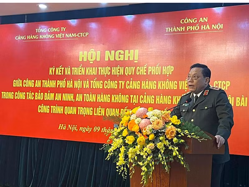 Trung tướng Nguyễn Hải Trung, Uỷ viên Ban Thường vụ Thành uỷ, Bí thư Đảng uỷ, Giám đốc CATP Hà Nội phát biểu tại Hội nghị Trung tướng Nguyễn Hải Trung, Uỷ viên Ban Thường vụ Thành uỷ, Bí thư Đảng uỷ, Giám đốc CATP Hà Nội phát biểu tại Hội nghị