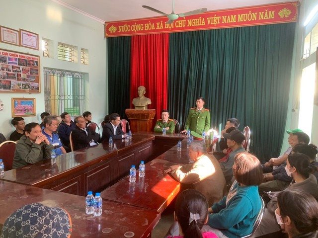 Cảnh sát PCCC và CNCH, CAH Mê Linh tuyên truyền, trang bị kiến thức an toàn PCCC và thoát nạn cho người dân