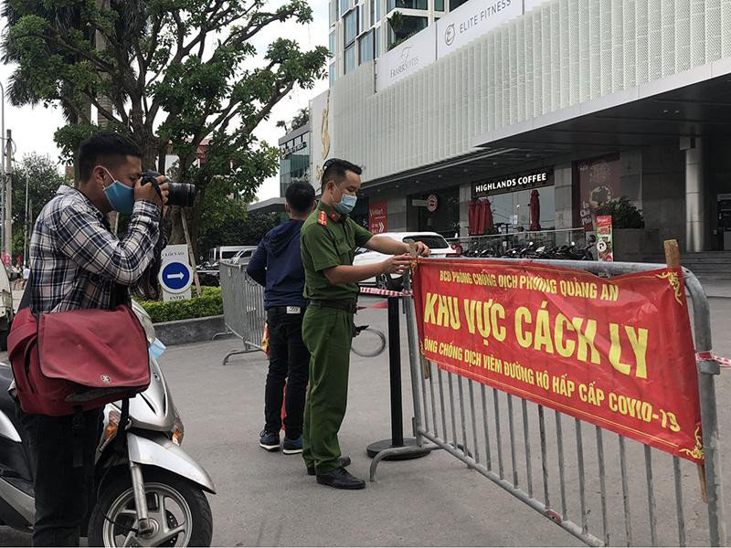 Điểm cách ly y tế tại toà nhà 51 Xuân Diệu do có có người nước ngoài F0 và 6 người liên quan F1