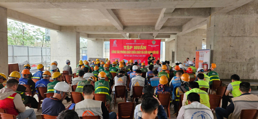 Cảnh sát PCCC và CNCH tuyên truyền, trang bị kỹ năng PCCC cho các học viên Cảnh sát PCCC và CNCH tuyên truyền, trang bị kỹ năng PCCC cho các học viên