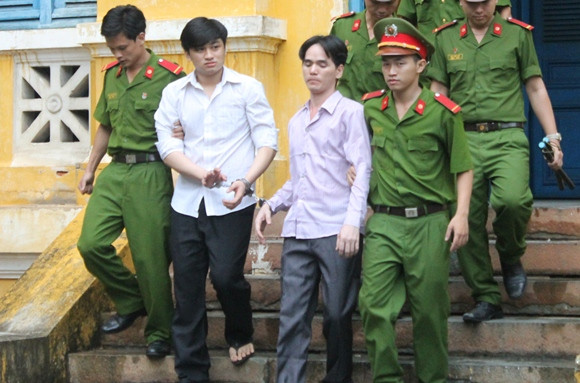 Án mạng tại vũ trường Manaco chỉ vì nhảy nhót dẫm phải chân nhau ảnh 1