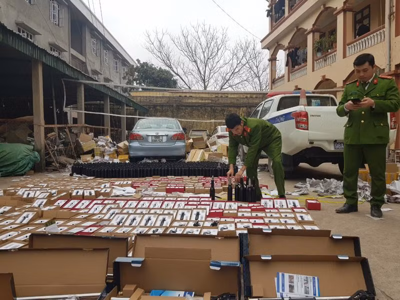 Cơ quan Công an kiểm đếm, niêm phong số tang vật