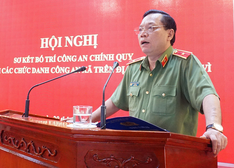 Thiếu tướng Nguyễn Hải Trung, Giám đốc CATP Hà Nội phát biểu, chỉ đạo tại Hội nghị