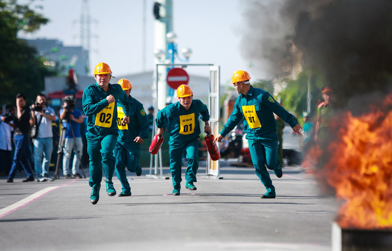 Hội thao là sân chơi lành mạnh cho các xã, thị trấn trên địa bàn huyện có dịp được học hỏi, trao đổi kinh nghiệm trong công tác quản lý PCCC Hội thao là sân chơi lành mạnh cho các xã, thị trấn trên địa bàn huyện có dịp được học hỏi, trao đổi kinh nghiệm trong công tác quản lý PCCC