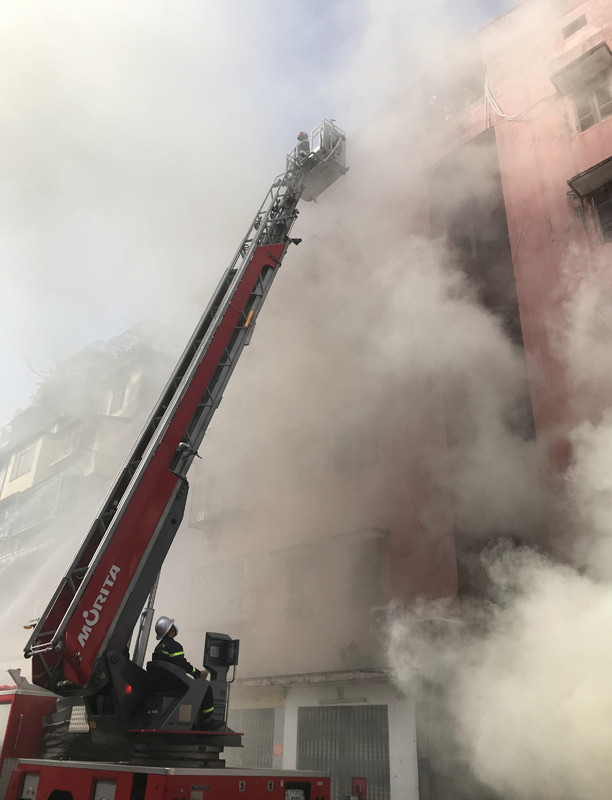 Tập thể cũ D2D Phương Mai hạ tầng xuống cấp, trong khi đó ý thức người dân chưa cao nên tiềm ẩn nguy cơ cháy, nổ cao