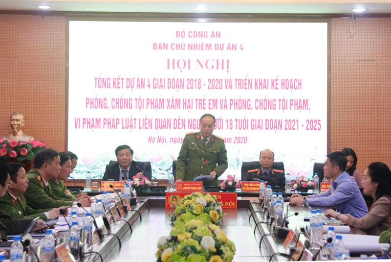 Đại tá Nguyễn Thanh Tùng, Phó Giám đốc CATP Hà Nội phát biểu tham luận tại hội nghị trực tuyến về tổng kết dự án 4 giai đoạn 2018-2020 và triển khai kế hoạch phòng chống tội phạm xâm hại trẻ em Đại tá Nguyễn Thanh Tùng, Phó Giám đốc CATP Hà Nội phát biểu tham luận tại hội nghị trực tuyến về tổng kết dự án 4 giai đoạn 2018-2020 và triển khai kế hoạch phòng chống tội phạm xâm hại trẻ em