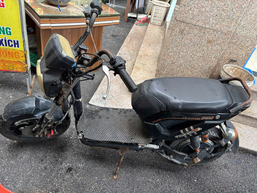 Công an phường Tây Hồ tìm chủ sở hữu phương tiện xe máy điện