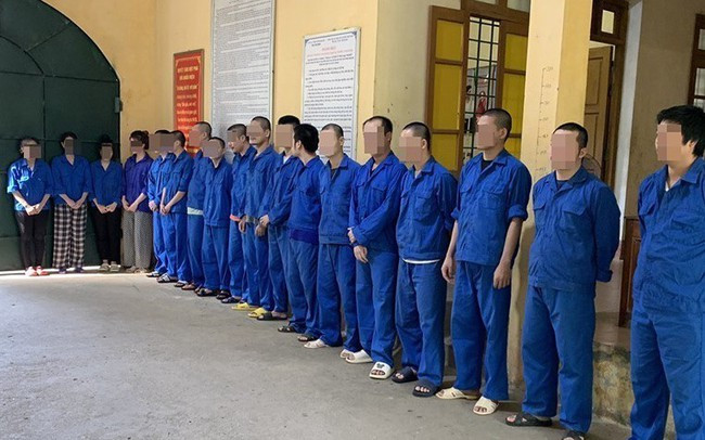 Các đối tượng liên quan