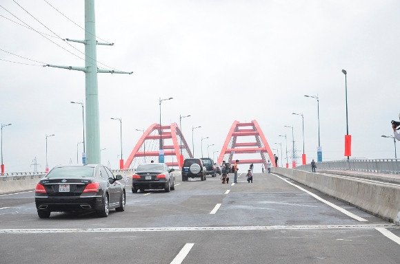 Thông xe tuyến đường hiện đại và đẹp nhất TP.HCM ảnh 3