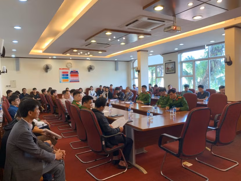 Các đơn vị tham gia lễ ra mắt thành lập mô hình "Cụm liên kết an toàn PCCC" tại Khu Công nghiệp Hà Nội - Đài Tư Các đơn vị tham gia lễ ra mắt thành lập mô hình "Cụm liên kết an toàn PCCC" tại Khu Công nghiệp Hà Nội - Đài Tư
