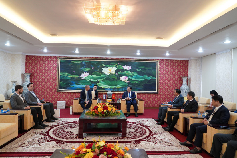 Ngài Yaron Mayer Đại sứ Israel cùng Đoàn công tác trao đổi, làm việc với Trung tướng Nguyễn Hải Trung, Giám đốc CATP cùng đại diện lãnh đạo phòng chức năng CATP Hà Nội Ngài Yaron Mayer Đại sứ Israel cùng Đoàn công tác trao đổi, làm việc với Trung tướng Nguyễn Hải Trung, Giám đốc CATP cùng đại diện lãnh đạo phòng chức năng CATP Hà Nội