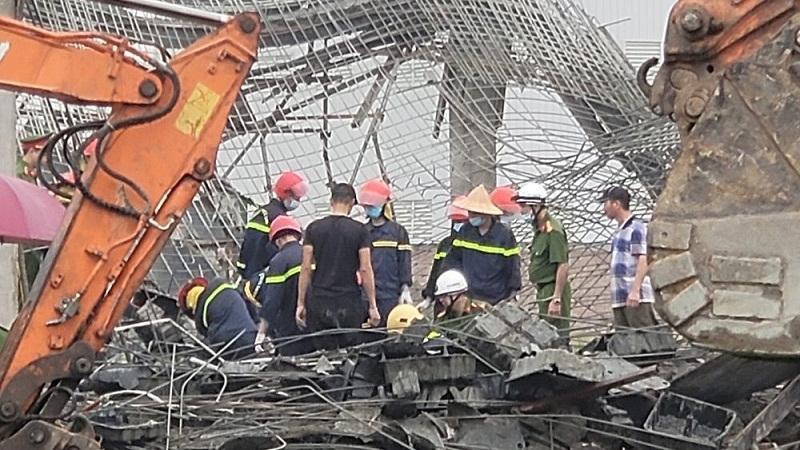 Lực lượng tìm kiếm cứu nạn nỗ lực tiếp cận nơi nạn nhân bị mắc kẹt