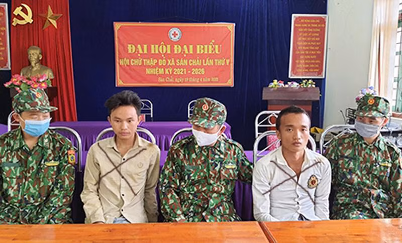 Bộ đội biên phòng bắt quả tang 2 đối tượng vận chuyển trái phép 6 bánh heroin