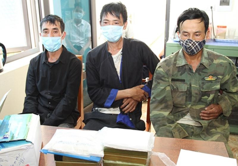 Các đối tượng và tang vật vụ án Các đối tượng và tang vật vụ án