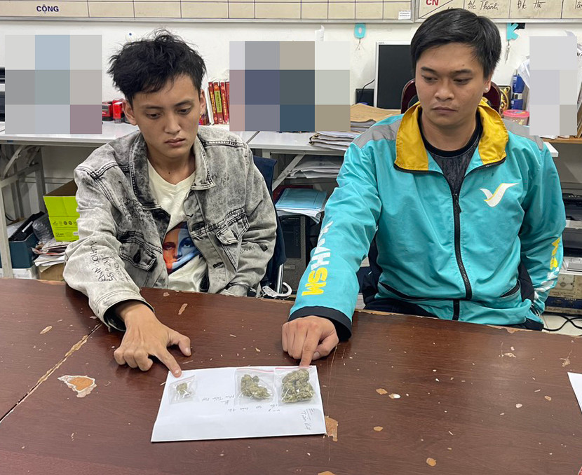 Từ công tác chủ động phòng ngừa, nắm chắc tình hình đồng thời phát huy sức mạnh của quần chúng nhân dân trong tố giác tội phạm, nhiều vụ án ma tuý đã được CAQ Tây Hồ triệt xoá nhanh chóng Từ công tác chủ động phòng ngừa, nắm chắc tình hình đồng thời phát huy sức mạnh của quần chúng nhân dân trong tố giác tội phạm, nhiều vụ án ma tuý đã được CAQ Tây Hồ triệt xoá nhanh chóng