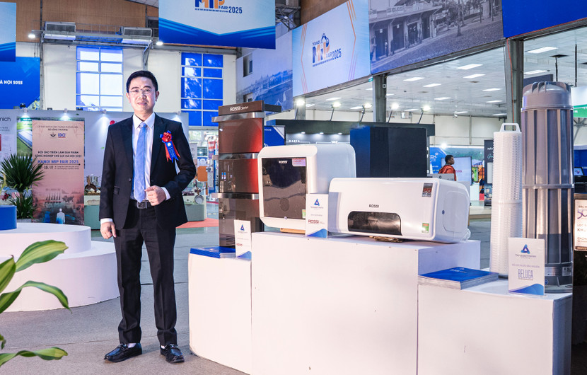 Khu vực trưng bày sản phẩm của Tập đoàn tại Lễ trao giải