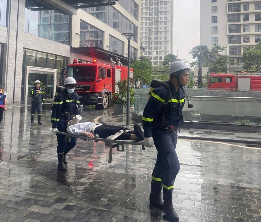 Đưa người bị nạn ra ngoài an toàn