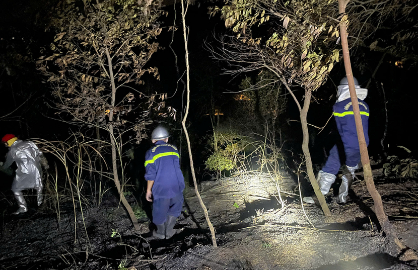 Lực lượng Cảnh sát phòng cháy, chữa cháy và cứu nạn, cứu hộ phối hợp xử lý vụ cháy rừng tại xã Ba Vì Lực lượng Cảnh sát phòng cháy, chữa cháy và cứu nạn, cứu hộ phối hợp xử lý vụ cháy rừng tại xã Ba Vì