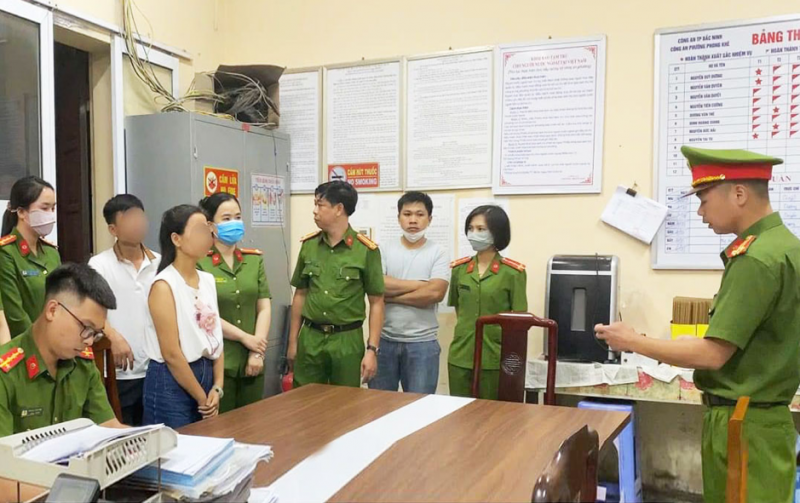 Công an TP Bắc Ninh thực hiện lệnh bắt khẩn cấp đối với Nguyễn Thị Thoa