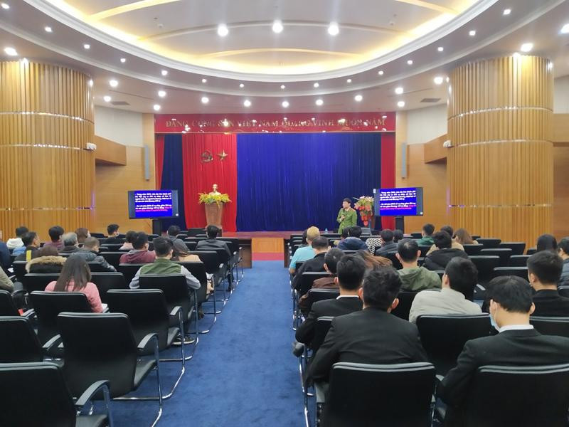 Lực lượng Cảnh sát PCCC và CNCH tuyên truyền, tập huấn kỹ năng thoát nạn cho người dân Lực lượng Cảnh sát PCCC và CNCH tuyên truyền, tập huấn kỹ năng thoát nạn cho người dân