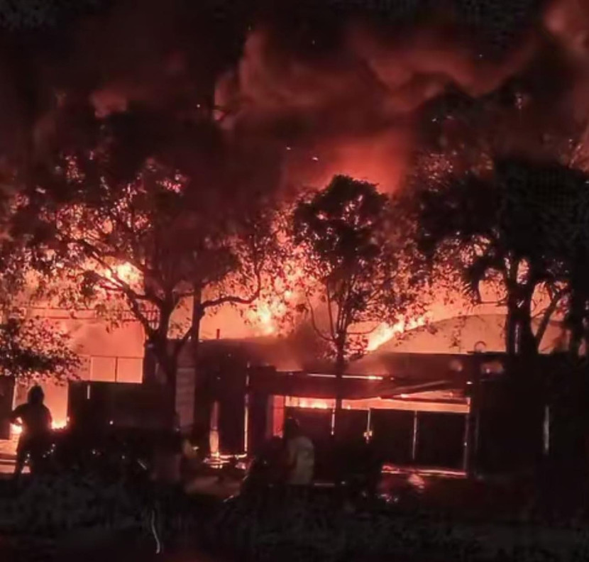 Xảy cháy tại kho xưởng ở xã Đông Dư, Gia Lâm