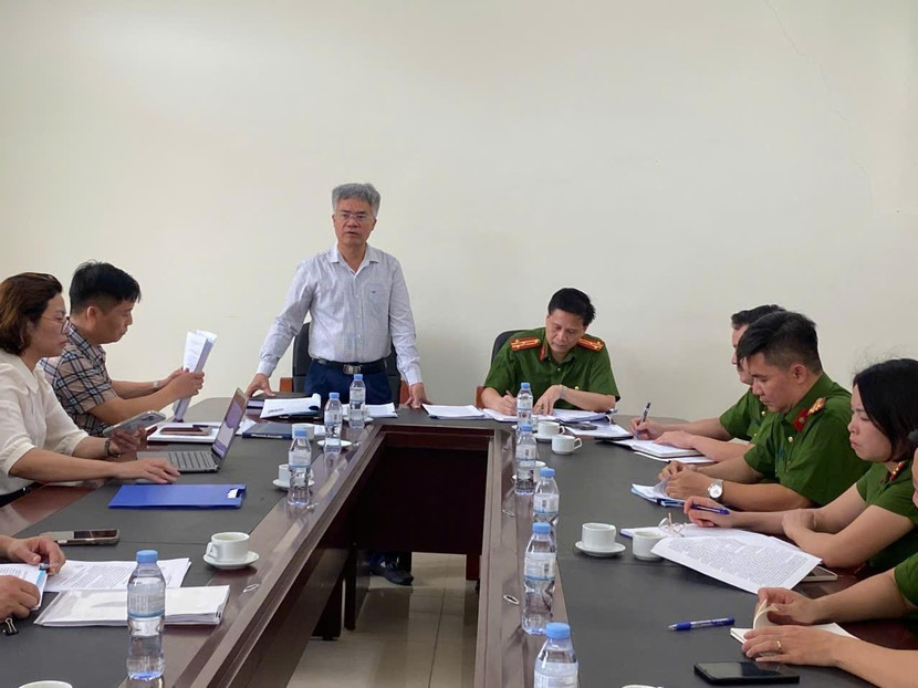 Ông Nguyễn Văn Thuyết, Phó Chủ tịch UBND xã Phù Đổng phát biểu tại buổi làm việc với Phòng Cảnh sát PCCC và CNCH cùng Đội Chữa cháy và CNCH khu vực số 1 Ông Nguyễn Văn Thuyết, Phó Chủ tịch UBND xã Phù Đổng phát biểu tại buổi làm việc với Phòng Cảnh sát PCCC và CNCH cùng Đội Chữa cháy và CNCH khu vực số 1