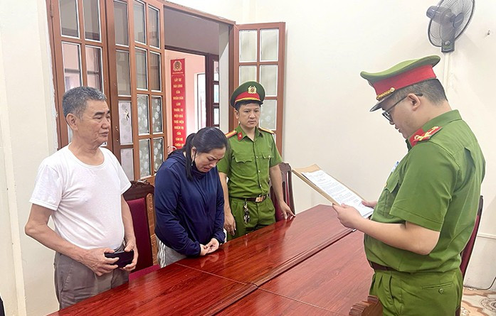 Cơ quan CSĐT Công an tỉnh Sơn La ra lệnh bắt bị can để tạm giam đối với Tòng Thị Ngọc