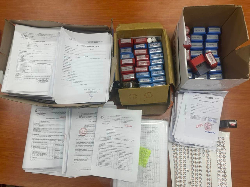 Tang vật cơ quan Công an thu giữ Tang vật cơ quan Công an thu giữ