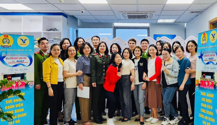 Công đoàn Công an quận Tây Hồ đã tổ chức khám, tư vấn, tầm soát ung thư cho nữ đoàn viên Công đoàn Công an quận Tây Hồ đã tổ chức khám, tư vấn, tầm soát ung thư cho nữ đoàn viên