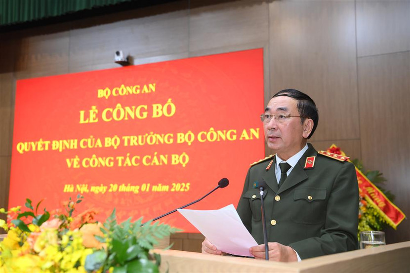 Thứ trưởng Trần Quốc Tỏ phát biểu tại buổi Lễ Thứ trưởng Trần Quốc Tỏ phát biểu tại buổi Lễ