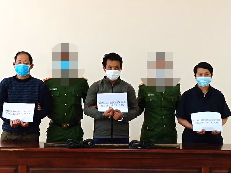 Công an huyện Mèo Vạc điều tra, làm rõ hành vi trộm cắp tài sản của 3 đối tượng Công an huyện Mèo Vạc điều tra, làm rõ hành vi trộm cắp tài sản của 3 đối tượng