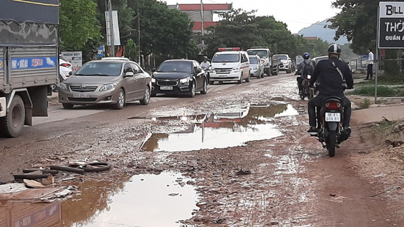 Quốc lộ 31 xuống cấp trầm trọng nhiều năm nay